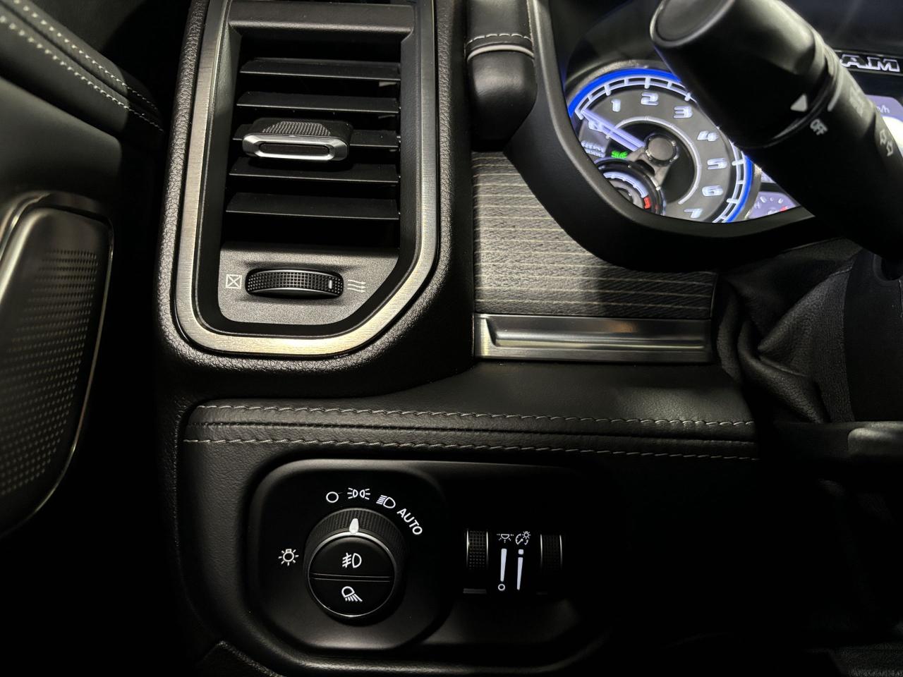 2019 RAM 1500 Limited|4X4|V8HEMI|CREW|NAV|HARMANKARDON|PANOROOF| - Photo #31