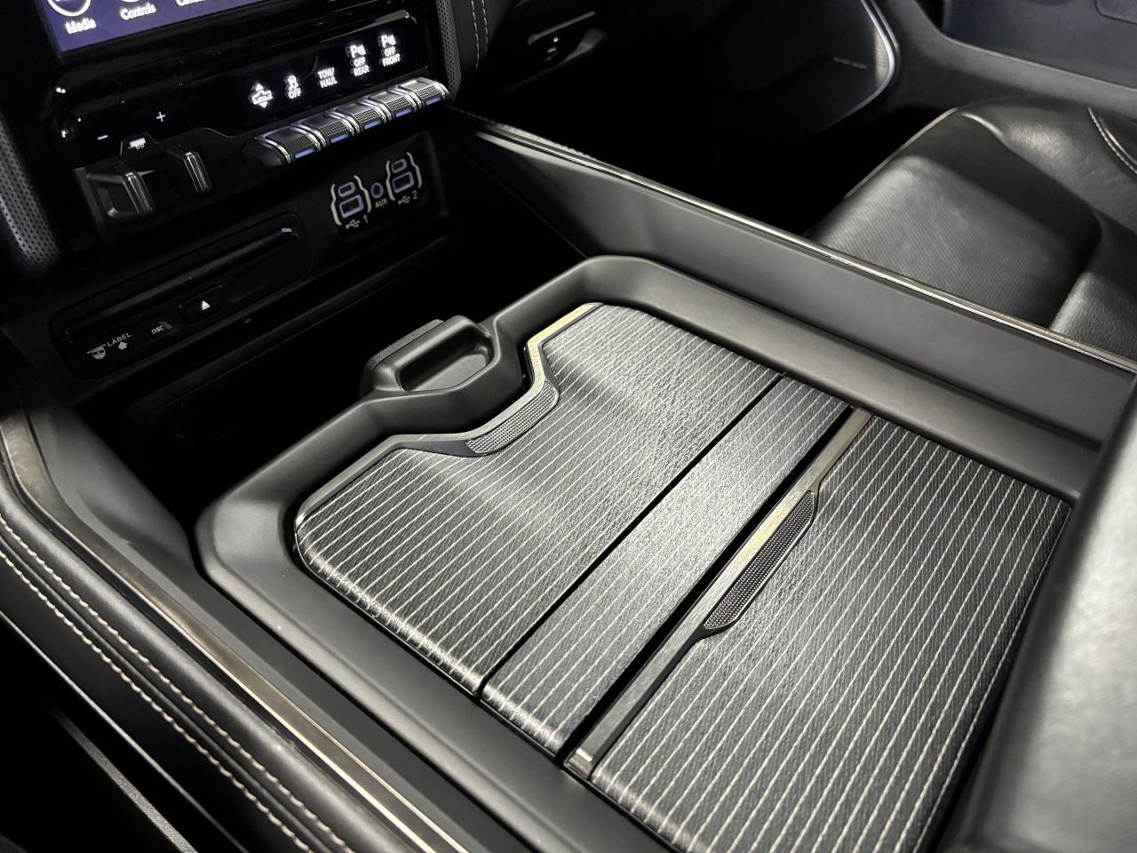 2019 RAM 1500 Limited|4X4|V8HEMI|CREW|NAV|HARMANKARDON|PANOROOF| - Photo #48