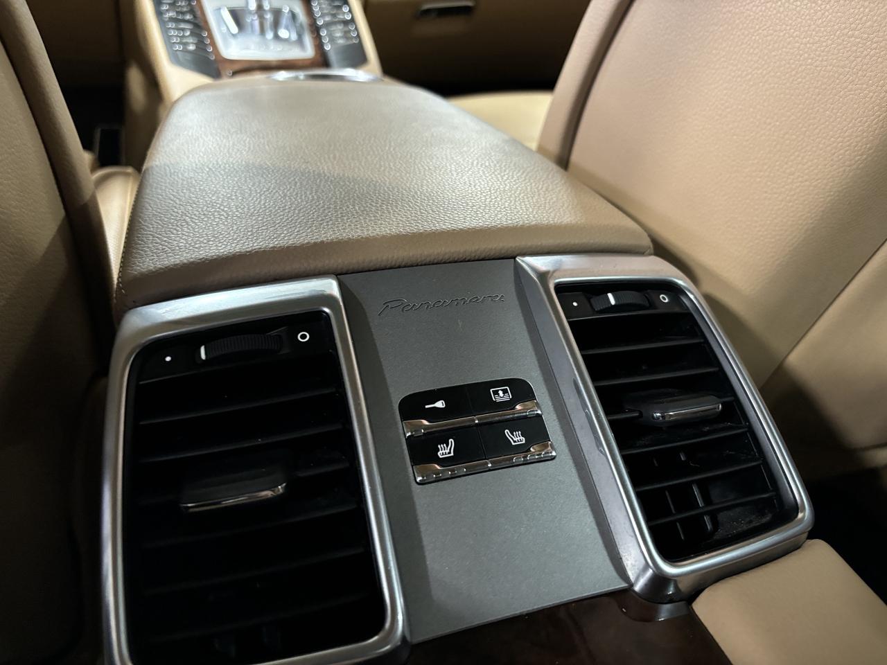 2011 Porsche Panamera 4S AWD|NAV|BOSE|TANLEATHER|WOODTRIMS|SUNROOF|CAM|+ - Photo #10