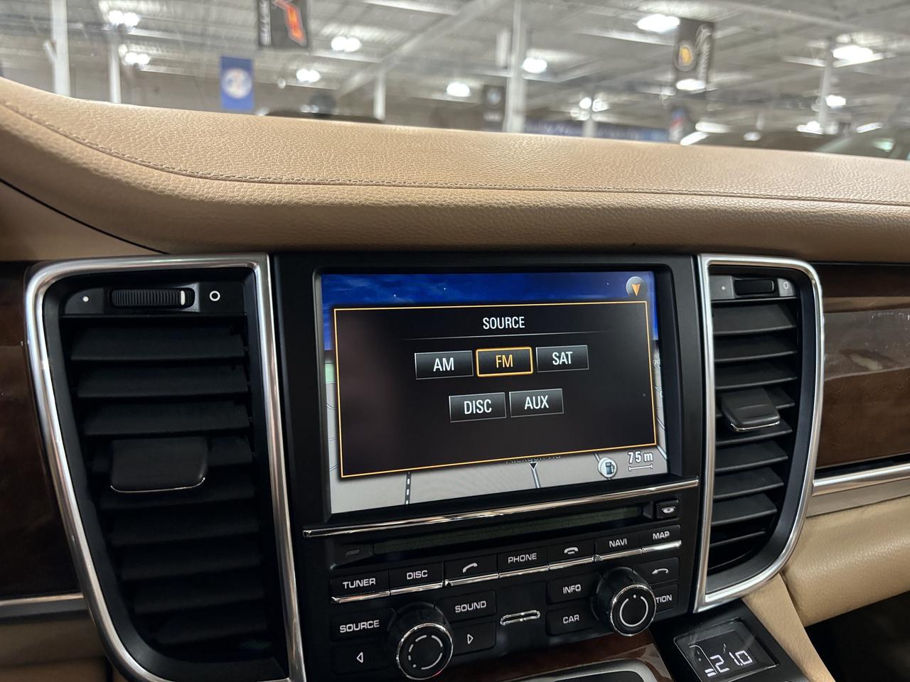 2011 Porsche Panamera 4S AWD|NAV|BOSE|TANLEATHER|WOODTRIMS|SUNROOF|CAM|+ Photo