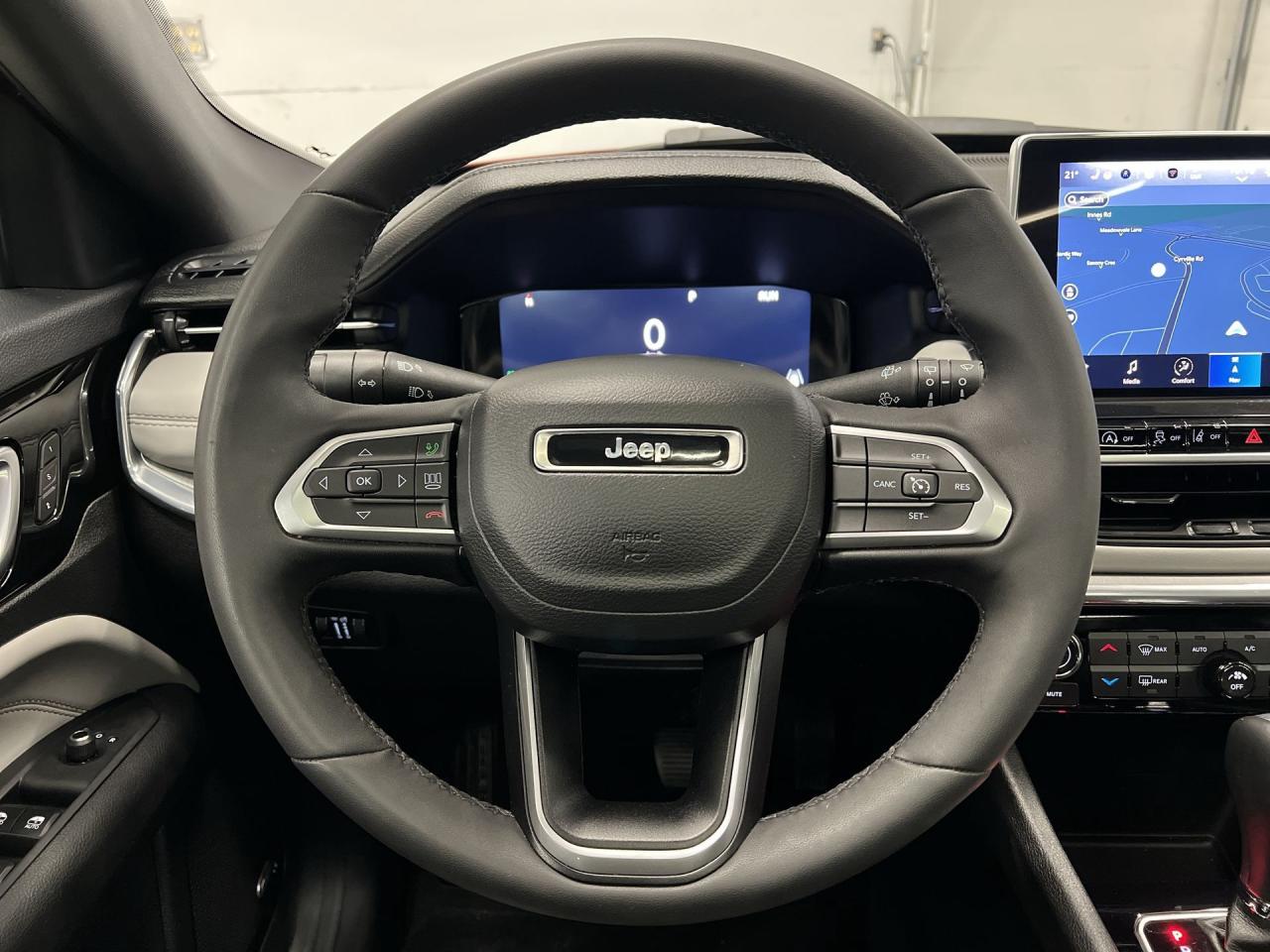 2023 Jeep Compass LIMITED 4X4 | ELITE  | PANO ROOF | COOLED LEATHER Photo