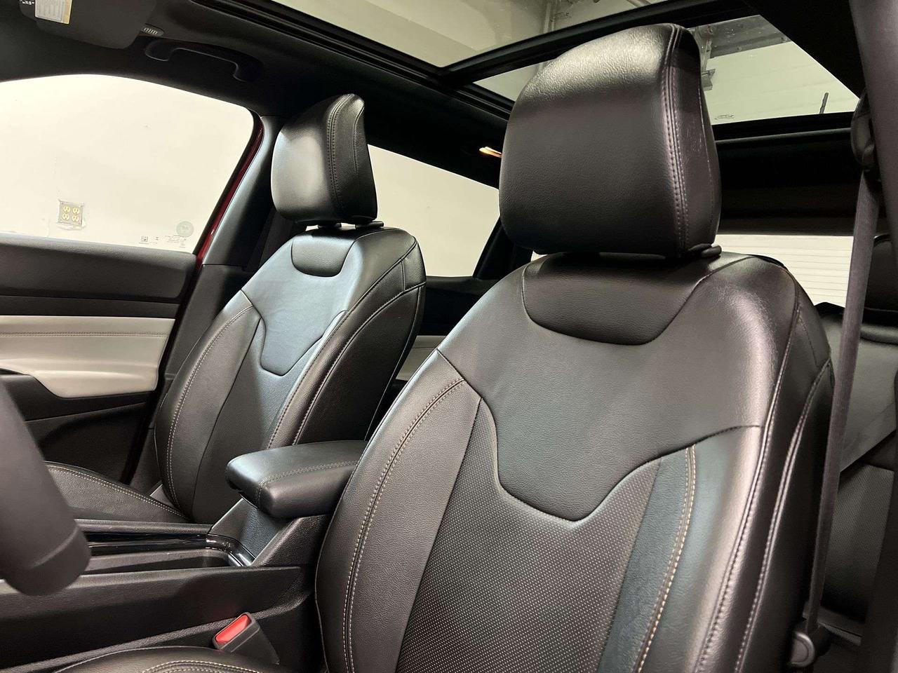 2023 Jeep Compass LIMITED 4X4 | ELITE  | PANO ROOF | COOLED LEATHER Photo