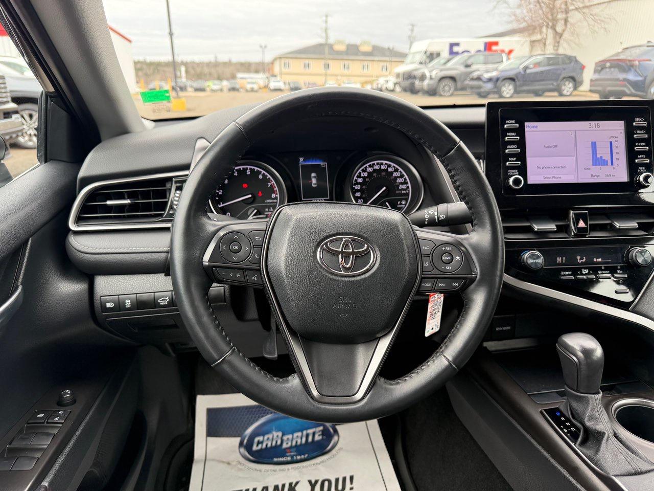 2023 Toyota Camry SE Photo