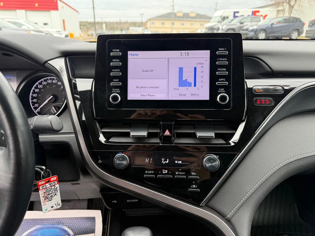 2023 Toyota Camry SE Photo
