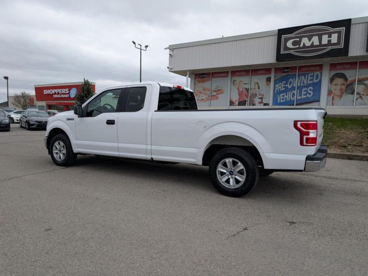 2020 Ford F-150 XLT  **8 FOOT BOX - RWD - 2.7L ECOBOOST** Photo2