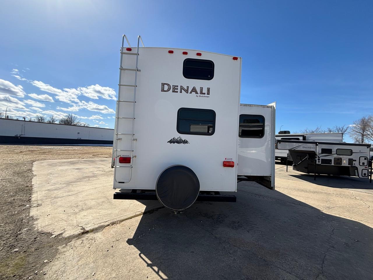 2012 Dutchmen DENALI 324LBS  FIFTH WHEEL RV Photo5