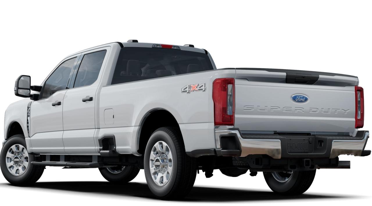 2024 Ford F-350 XLT Photo