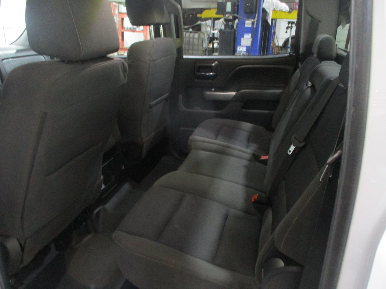 2018 Chevrolet Silverado 3500  - Photo #10