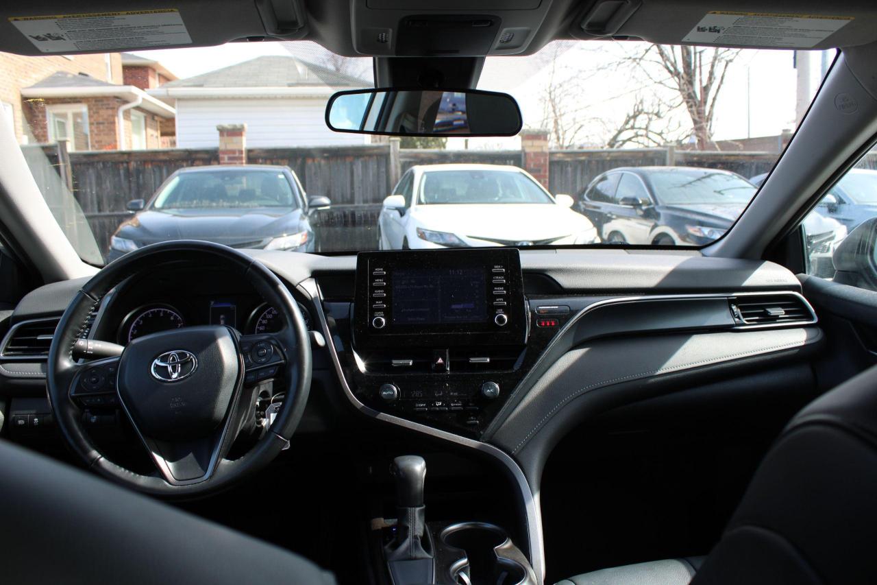 2022 Toyota Camry SE Auto - Photo #16
