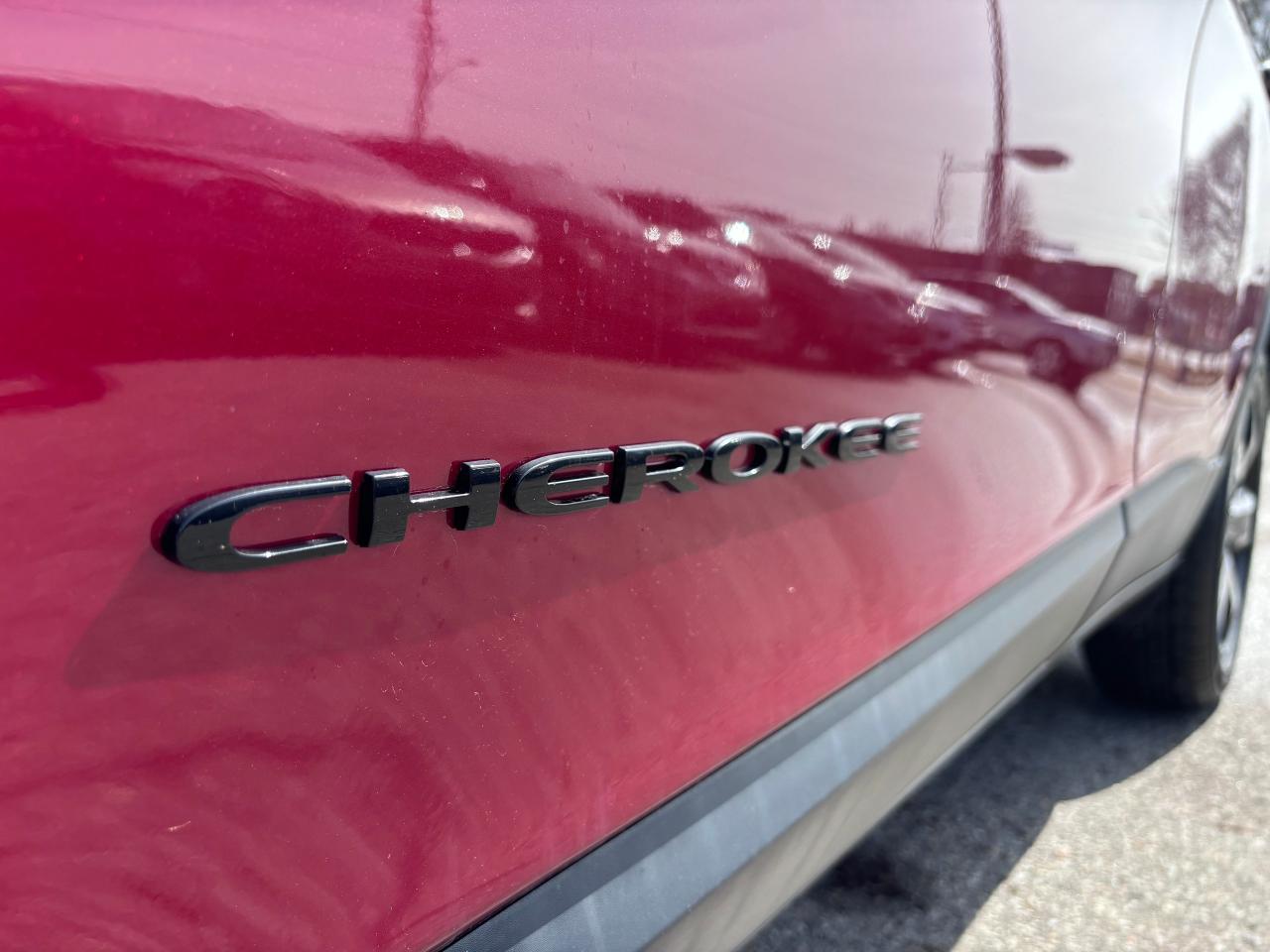2016 Jeep Cherokee REMOTE START HEATED SEATS & WHEEL - Photo #3