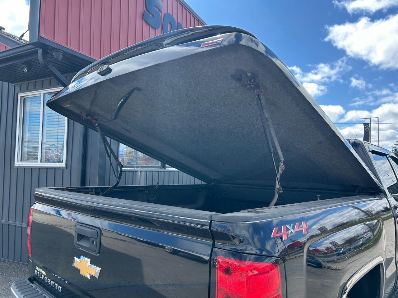 2018 Chevrolet Silverado 1500 4WD CREW CAB 153.0" LT W/1LT - Photo #11