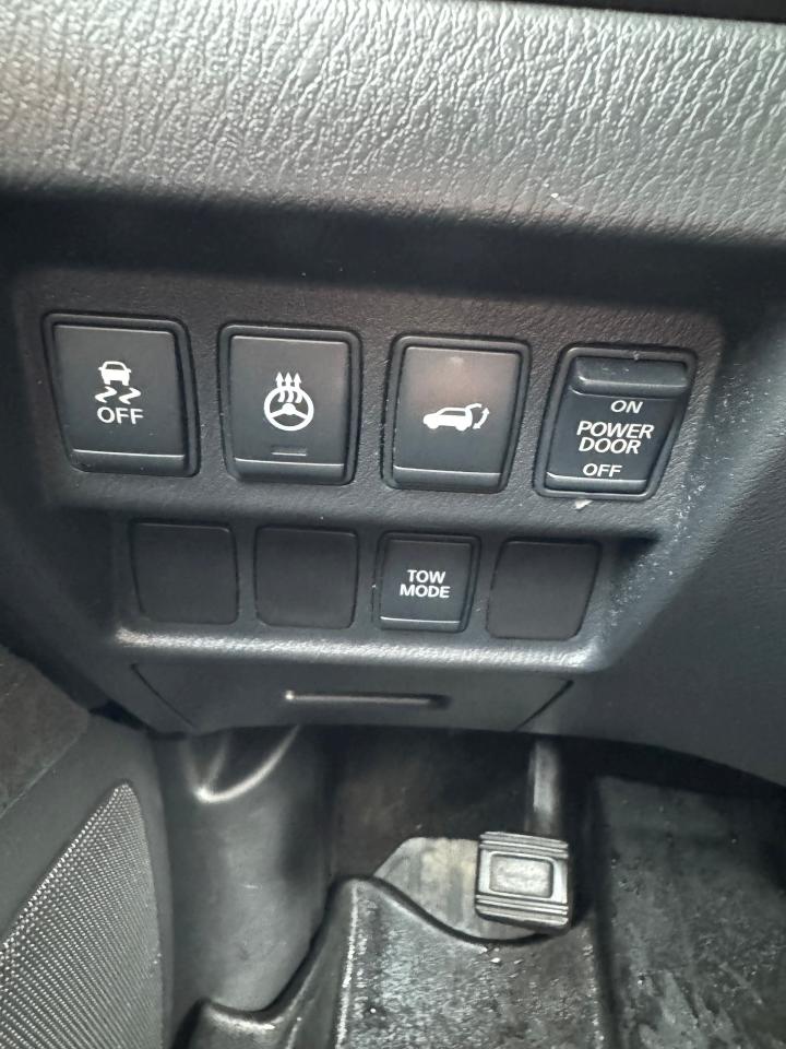 1743700373