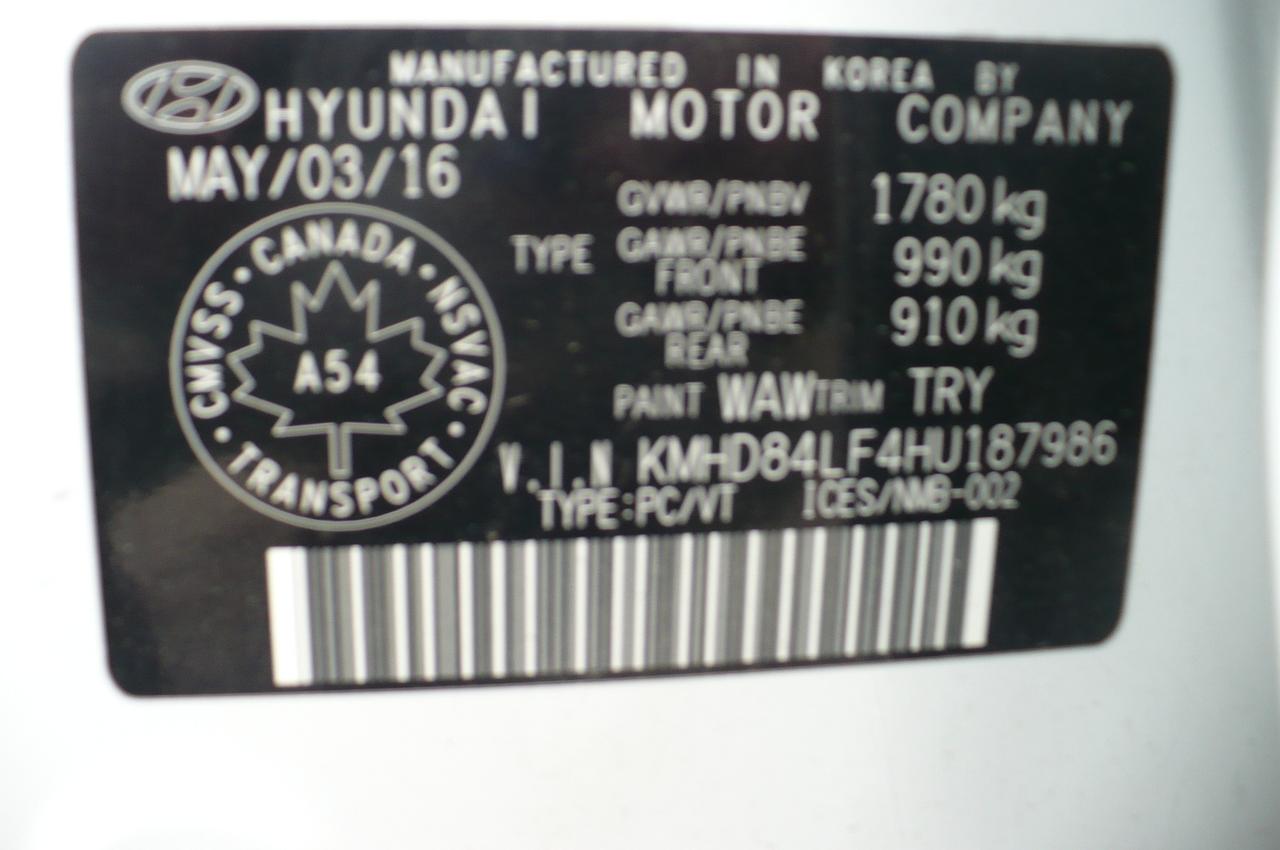 2017 Hyundai Elantra 4dr Sdn Auto GLS Photo