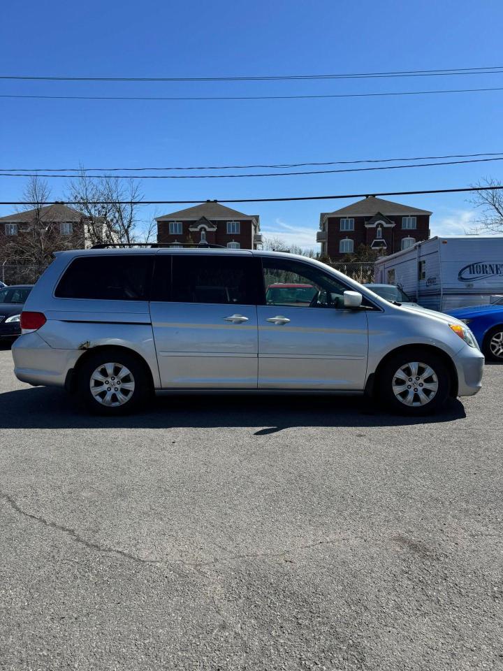 2010 Honda Odyssey  - Photo #3