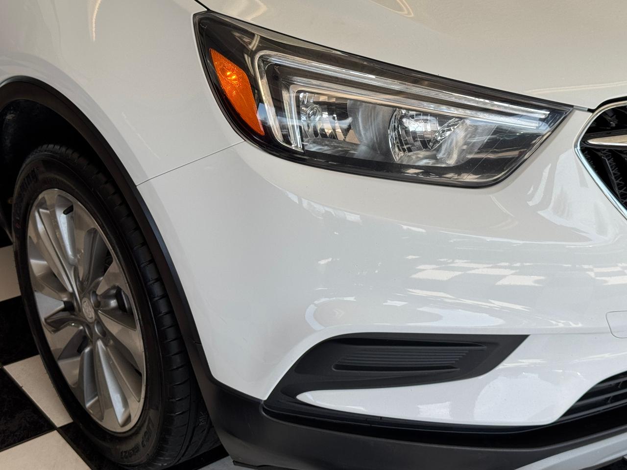 2018 Buick Encore Preferred+Camera+ApplePlay+CLEAN CARFAX - Photo #35