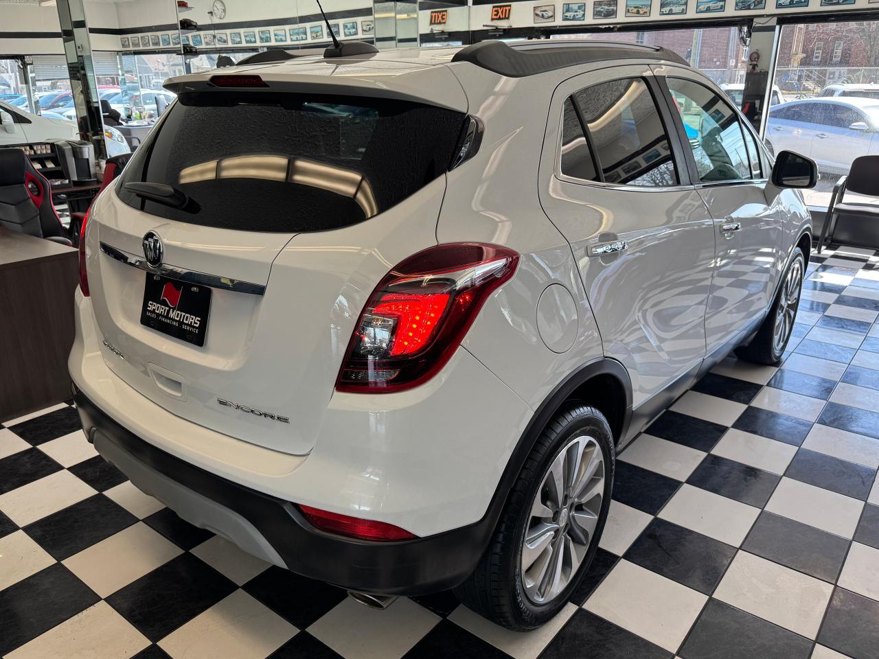 2018 Buick Encore Preferred+Camera+ApplePlay+CLEAN CARFAX - Photo #6