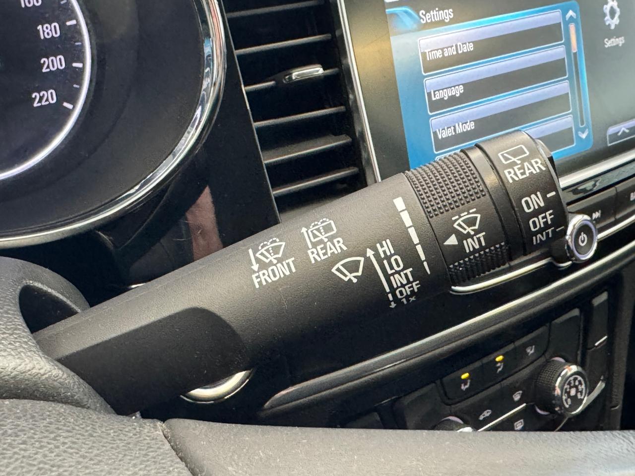2018 Buick Encore Preferred+Camera+ApplePlay+CLEAN CARFAX - Photo #44