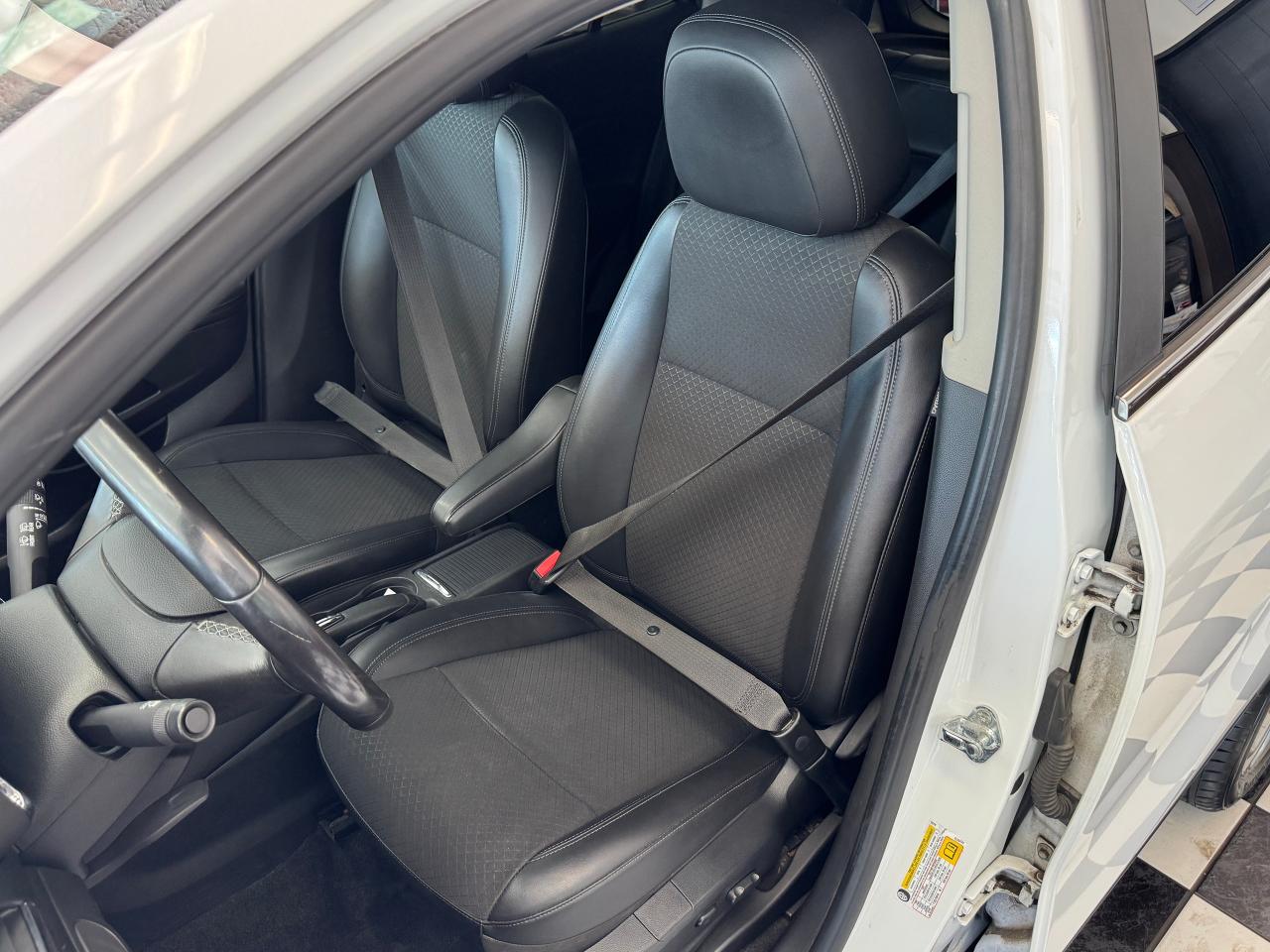 2018 Buick Encore Preferred+Camera+ApplePlay+CLEAN CARFAX - Photo #19