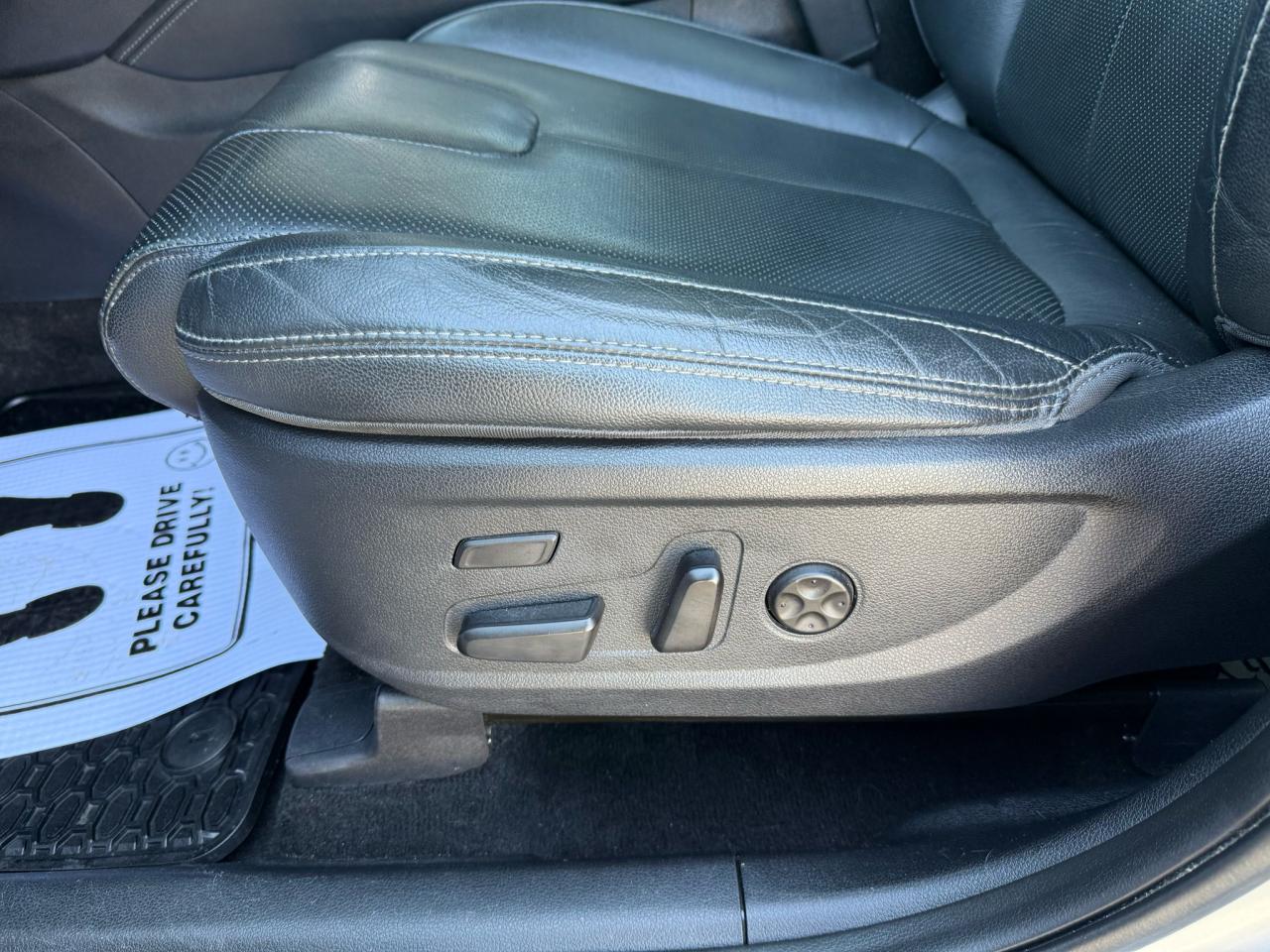 2019 Hyundai Santa Fe 2.0T Luxury AWD - Photo #19