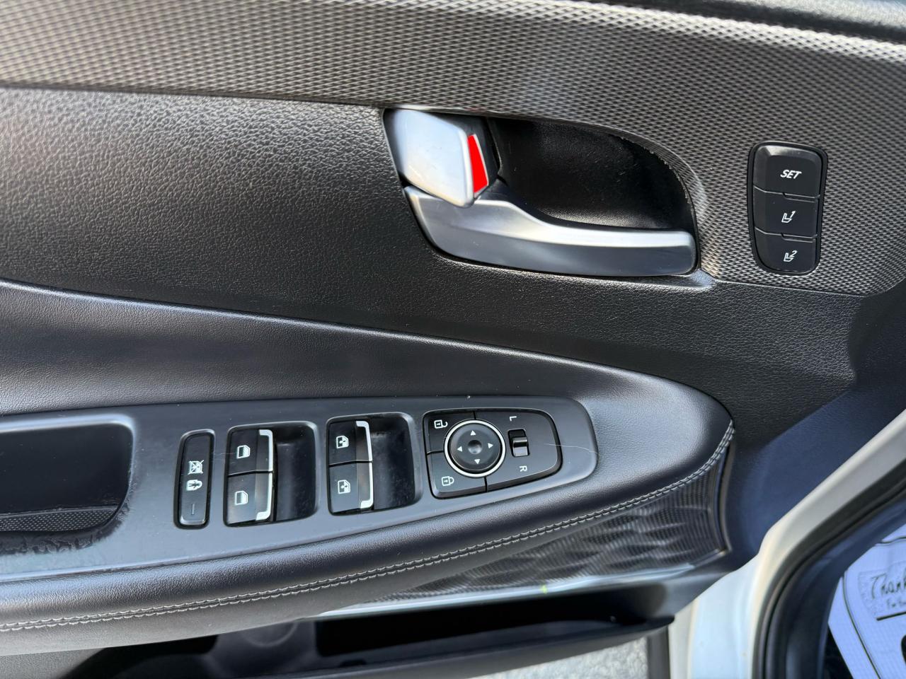 2019 Hyundai Santa Fe 2.0T Luxury AWD - Photo #18