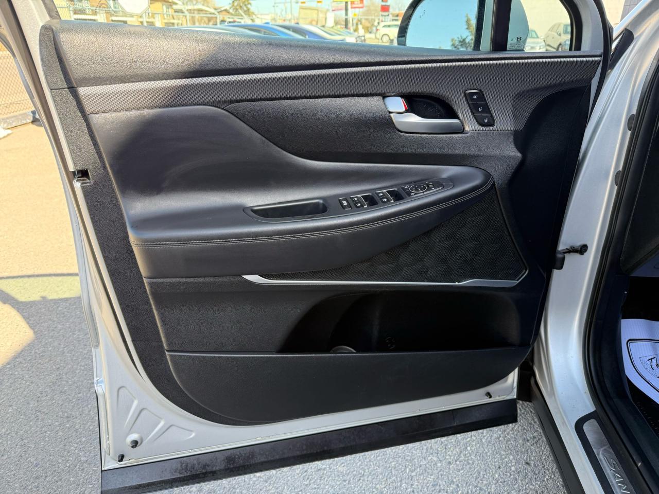 2019 Hyundai Santa Fe 2.0T Luxury AWD - Photo #17