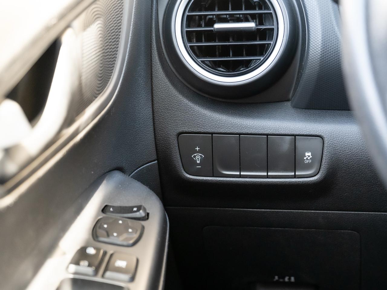 2018 Hyundai KONA Essential - Photo #14