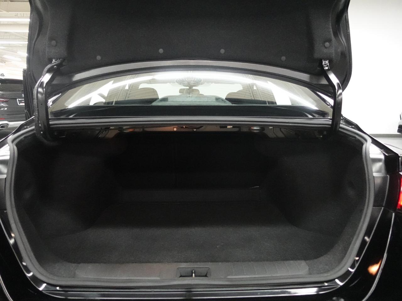 2021 Nissan Sentra SV | Sunroof | BSM | Heated Seats | CarPlay