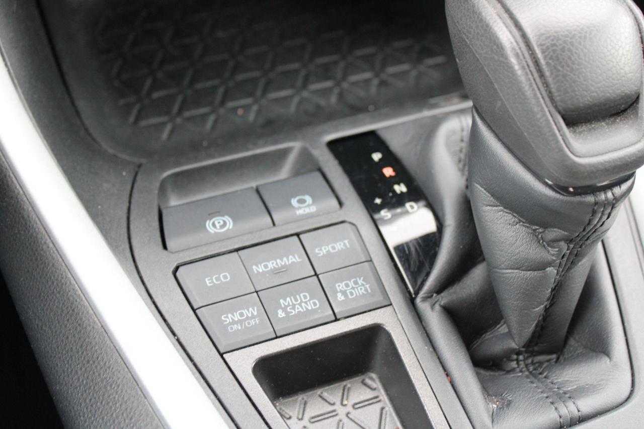 2023 Toyota RAV4 LE AWD - Photo #6