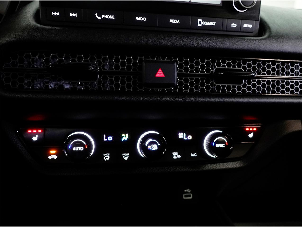 2024 Honda HR-V SPORT-B | AWD | Sunroof | ACC | LaneDep | CarPlay Photo