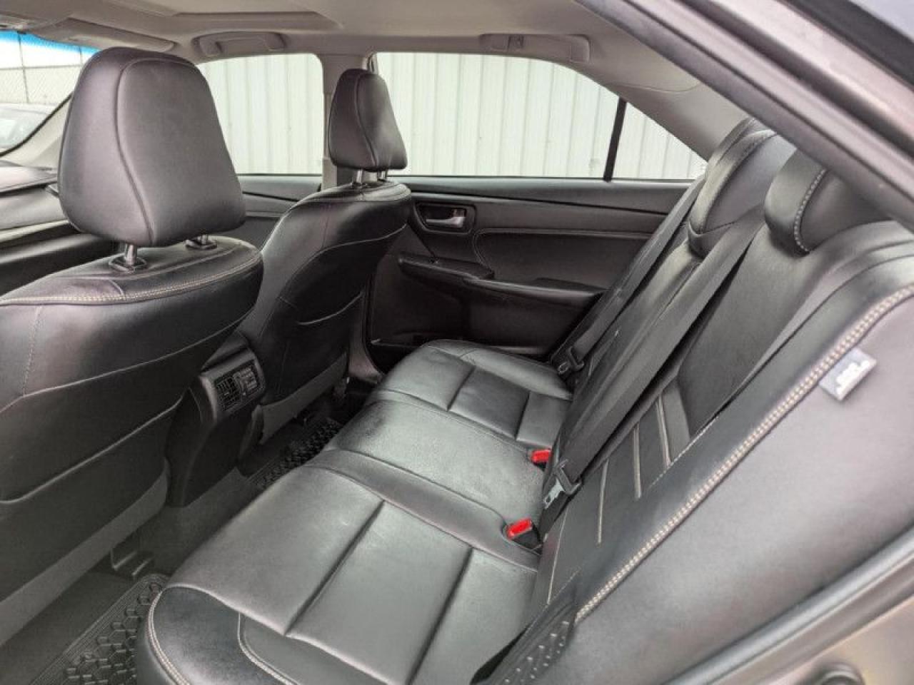 2015 Toyota Camry HYBRID | HYBRID | RELIABLE | - Photo #21