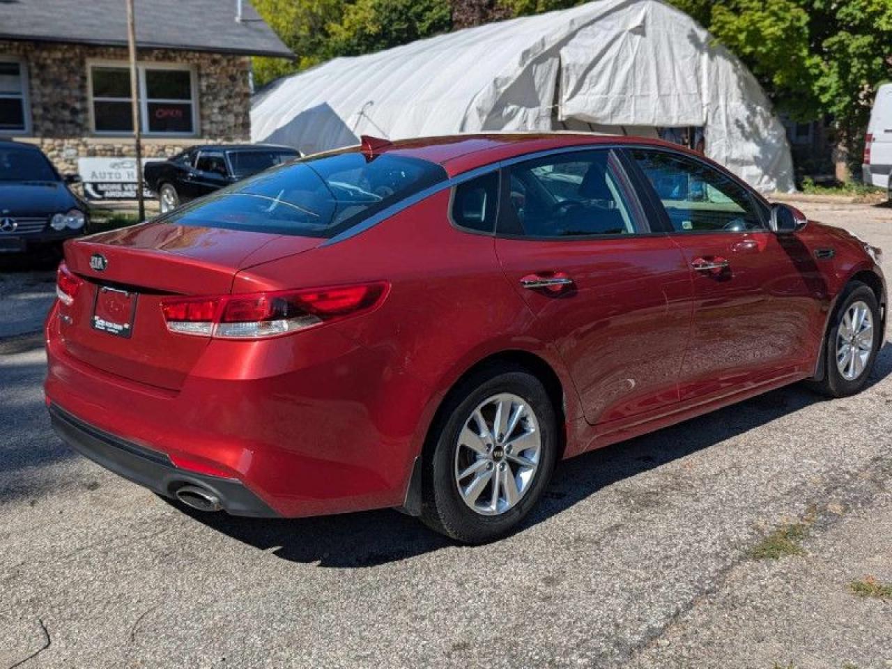 2018 Kia Optima | FUEL EFFICIENT | RELIABLE | - Photo #7