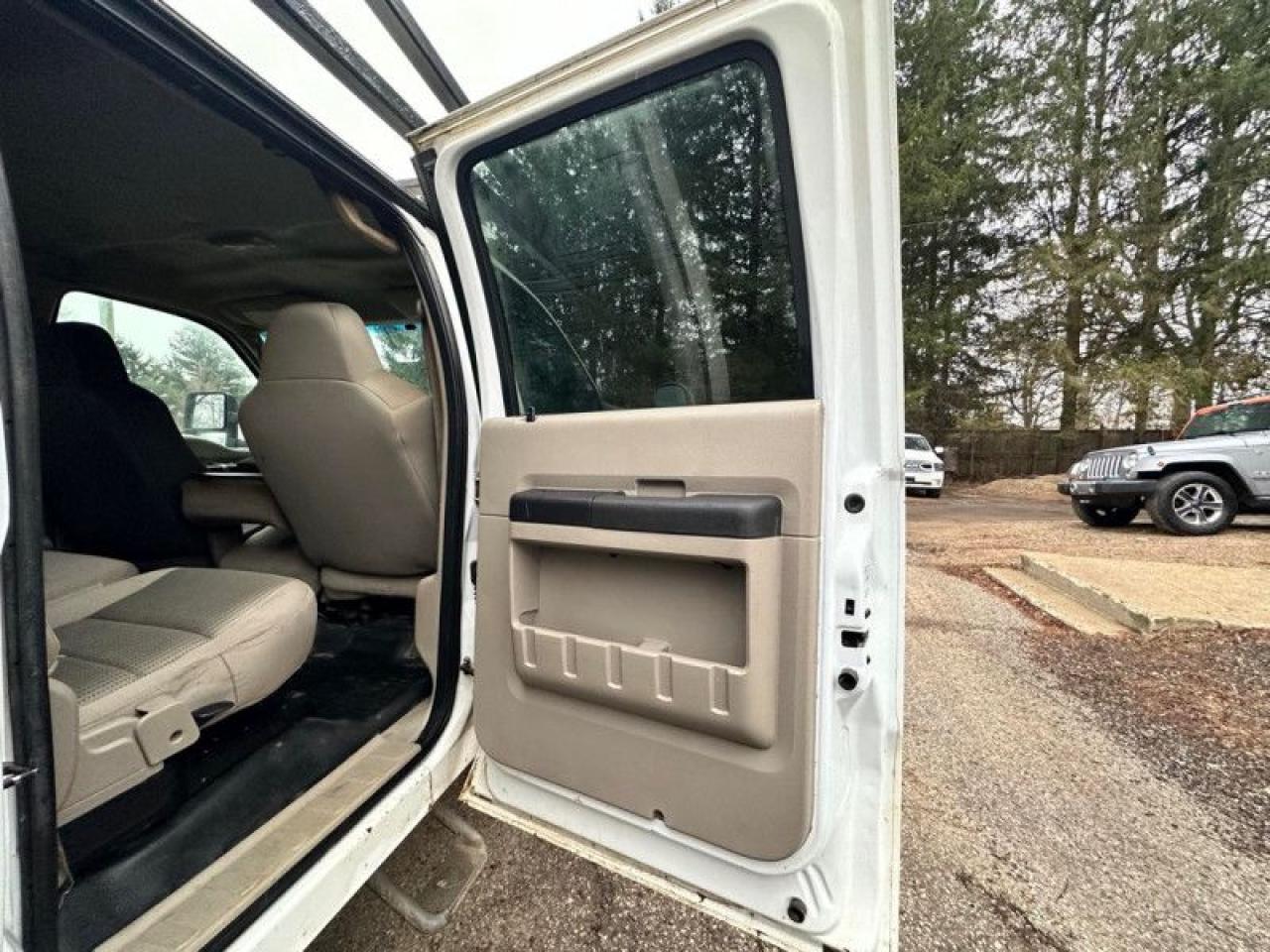 2008 Ford F-350 Super Duty - AM/FM Radio - Photo #17