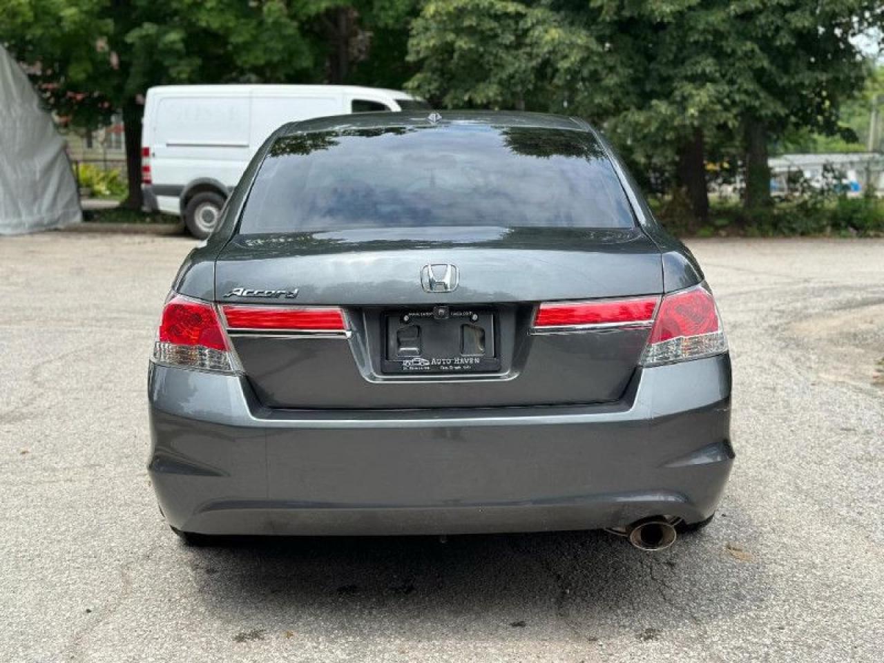 2012 Honda Accord Sedan 4 DOOR  | LEATHER | RELIABLE | - Photo #4