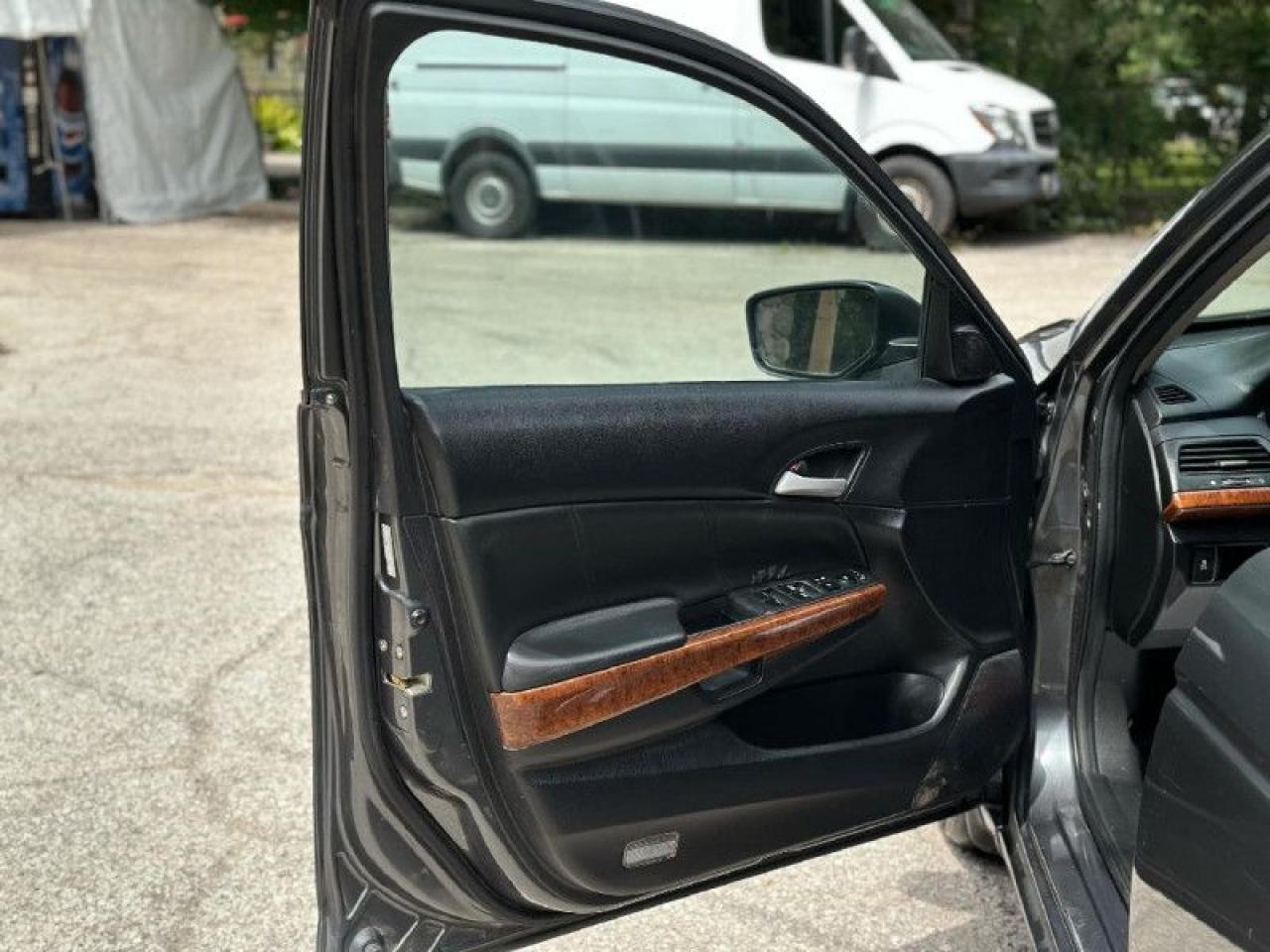 2012 Honda Accord Sedan 4 DOOR  | LEATHER | RELIABLE | - Photo #15
