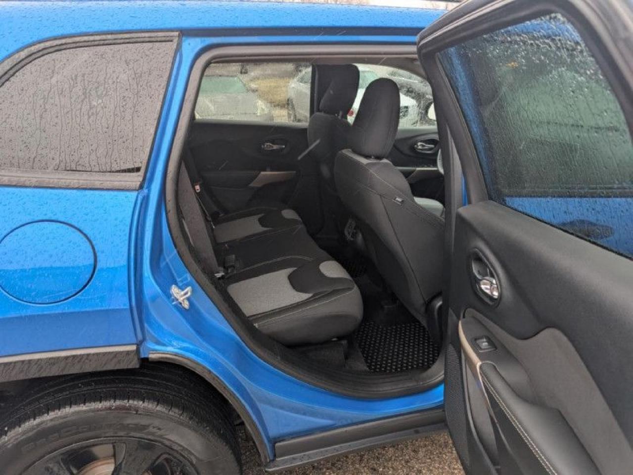 2018 Jeep Cherokee | LOW LOW MILEAGE | ACCIDENT FREE | - Photo #23