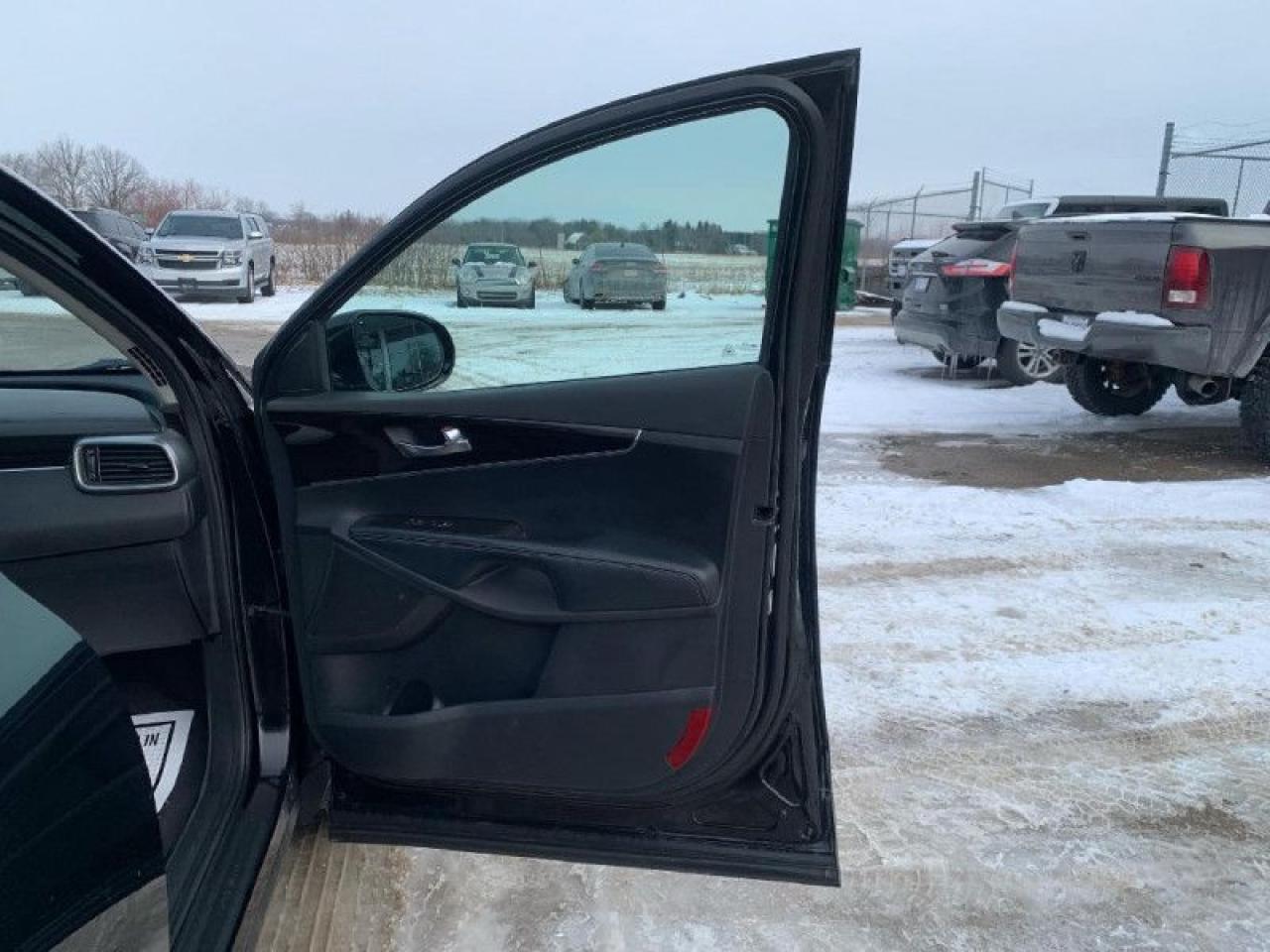 2019 Kia Sorento | 3.3L V6 | 7 PASSENGER | - Photo #14