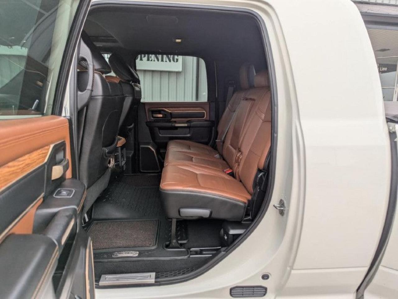 2019 RAM 3500 Longhorn  | DUALLY | CUMMINS | LARAMIE | - Photo #12