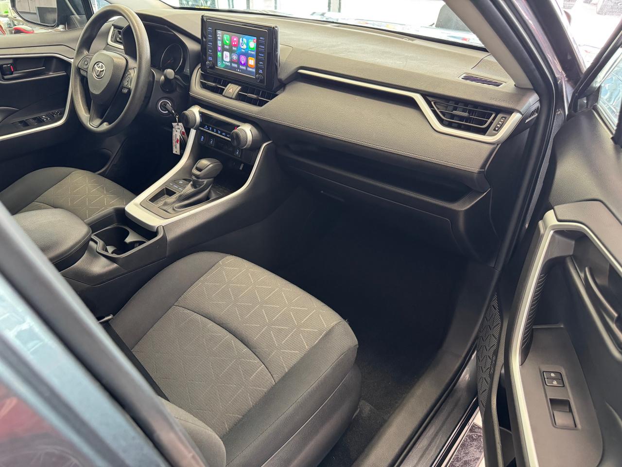 2021 Toyota RAV4 LE+Adaptive Cruise+LaneKeep+ONE OWNER+CLEAN CARFAX - Photo #20