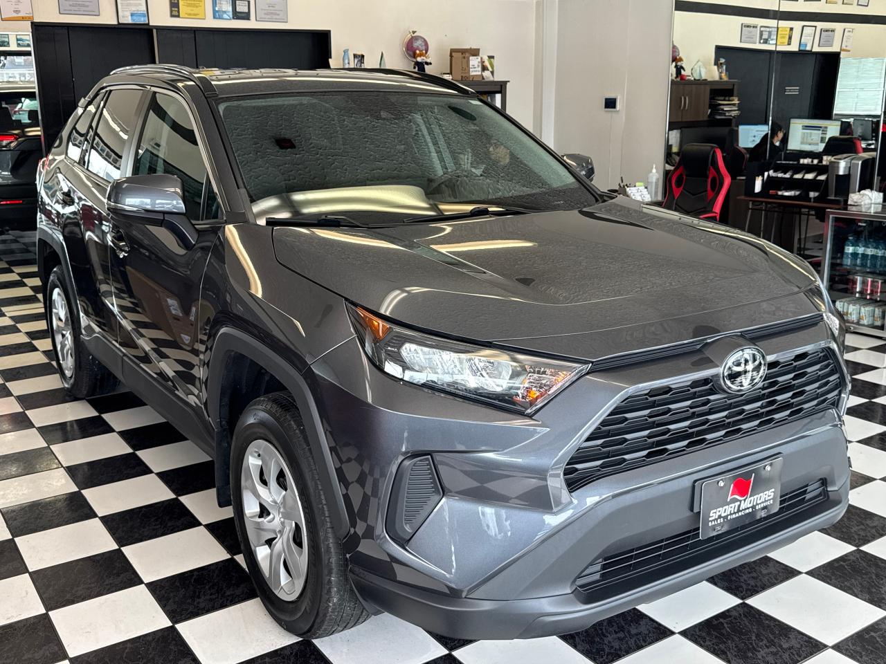 2021 Toyota RAV4 LE+Adaptive Cruise+LaneKeep+ONE OWNER+CLEAN CARFAX - Photo #9
