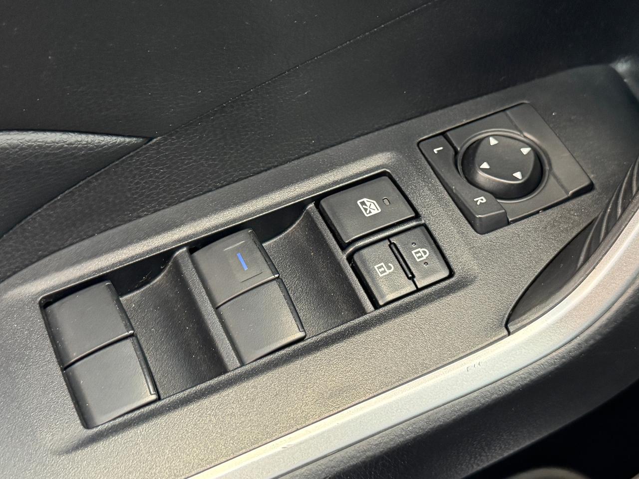 2021 Toyota RAV4 LE+Adaptive Cruise+LaneKeep+ONE OWNER+CLEAN CARFAX - Photo #46