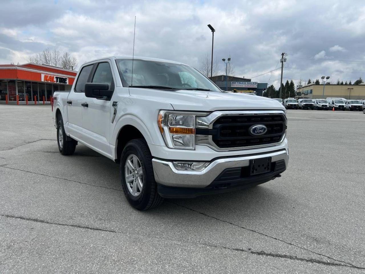 2021 Ford F-150 XLT 4WD SUPERCREW 5.5' BOX - Photo #3