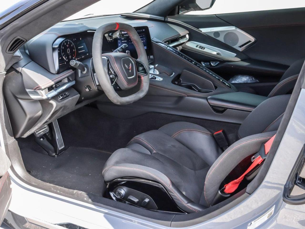 2024 Chevrolet Corvette 2DR STINGRAY CPE W/3LT - Photo #14