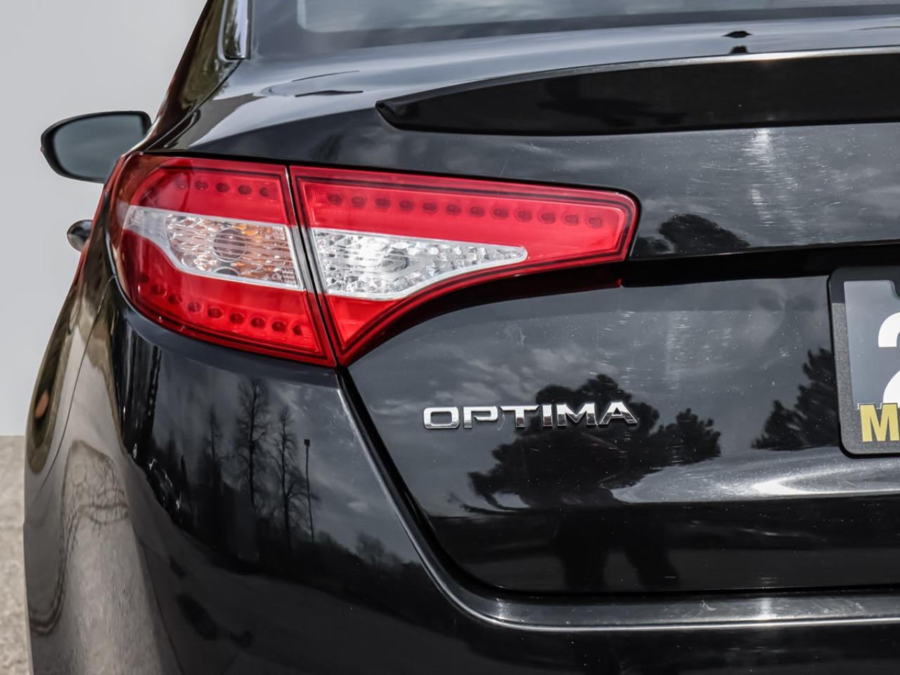 2013 Kia Optima Hybrid - Photo #10