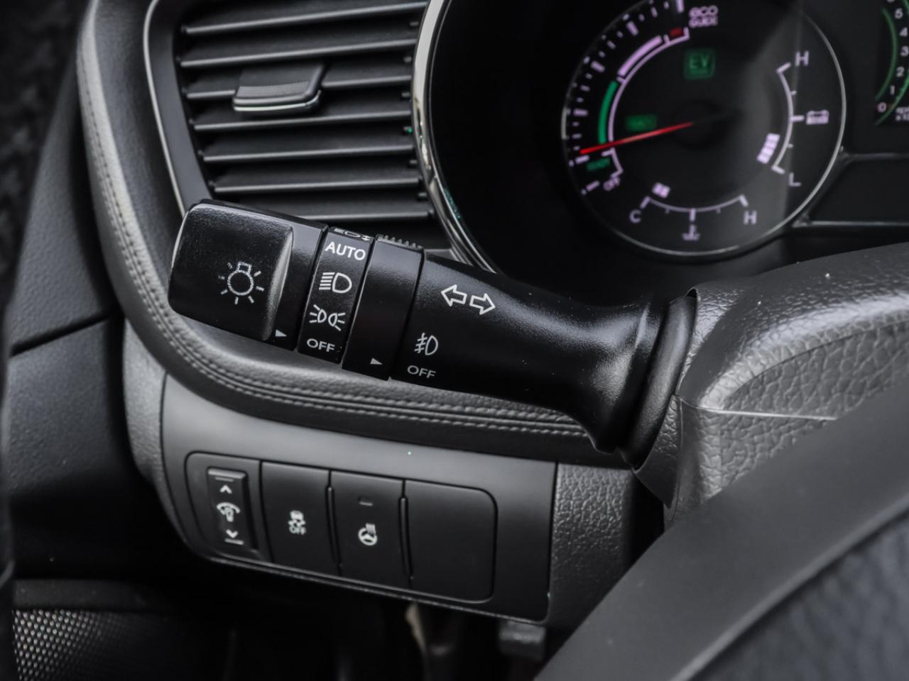 2013 Kia Optima Hybrid - Photo #23