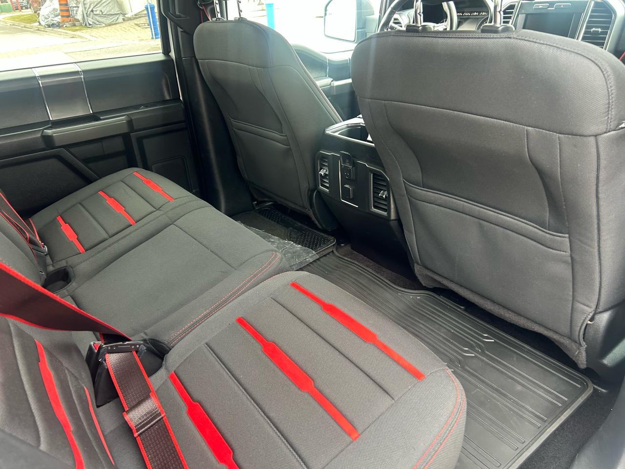2016 Ford F-150 XLT - Photo #12