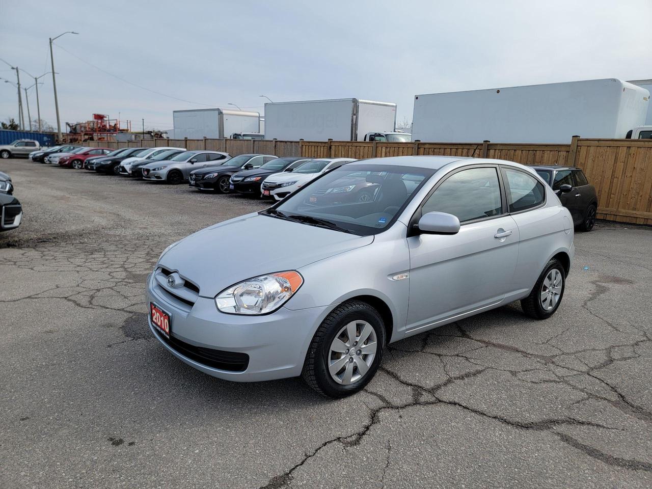 2010 Hyundai Accent GL - Photo #1