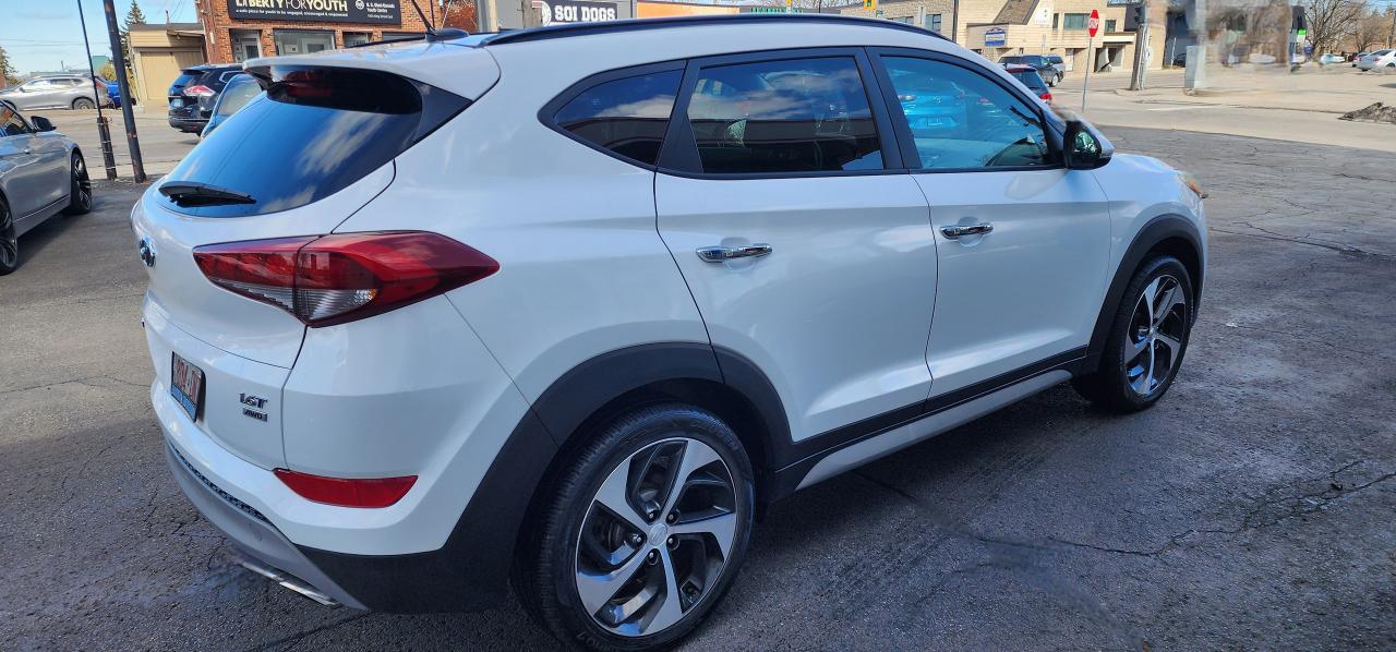 2017 Hyundai Tucson AWD 4dr  SE- ONE OWNER, NO ACCIDENTS, LOW KM - Photo #4