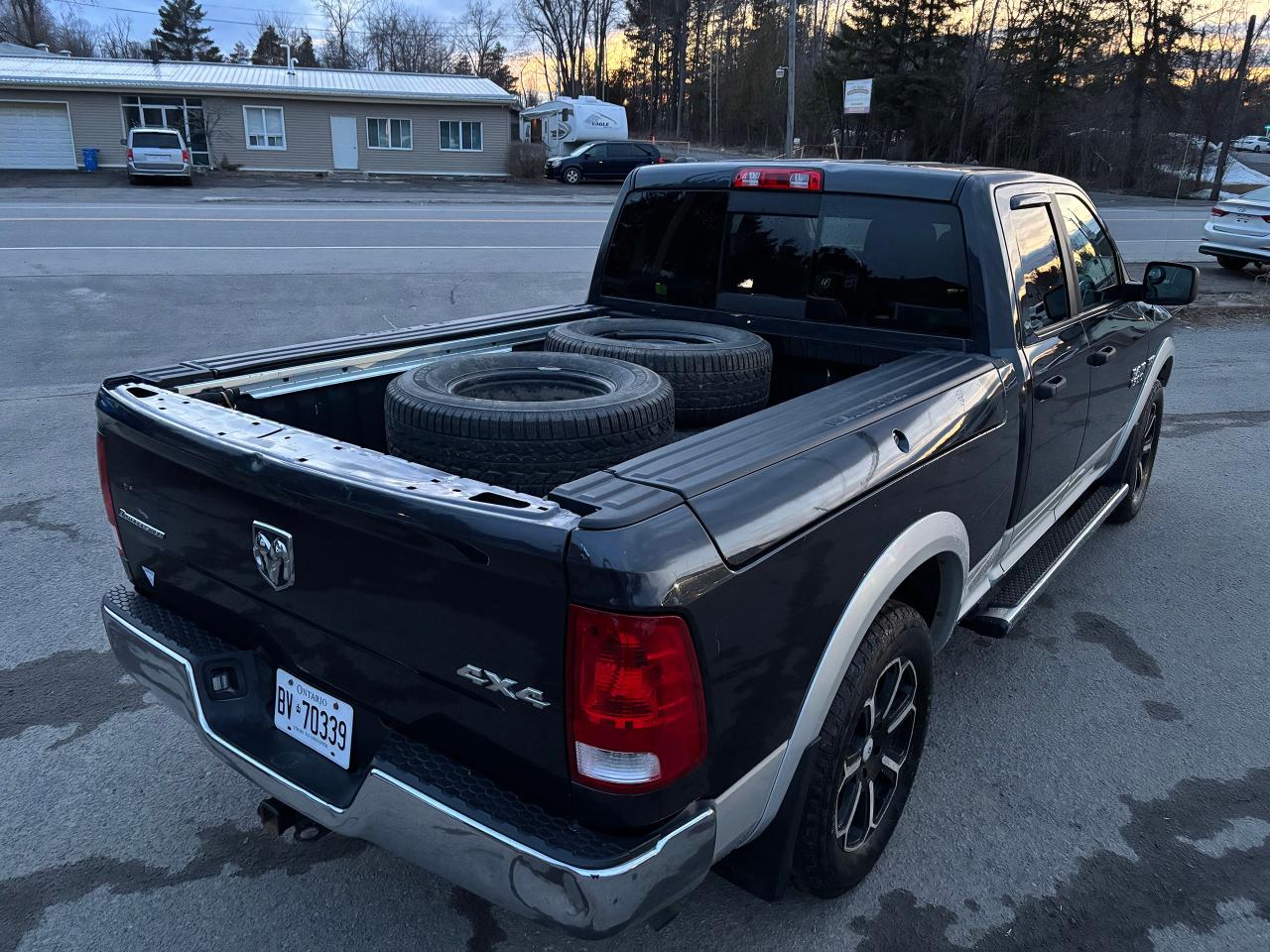 2015 RAM 1500 OUTDOORSMAN CREW CAB - Photo #5