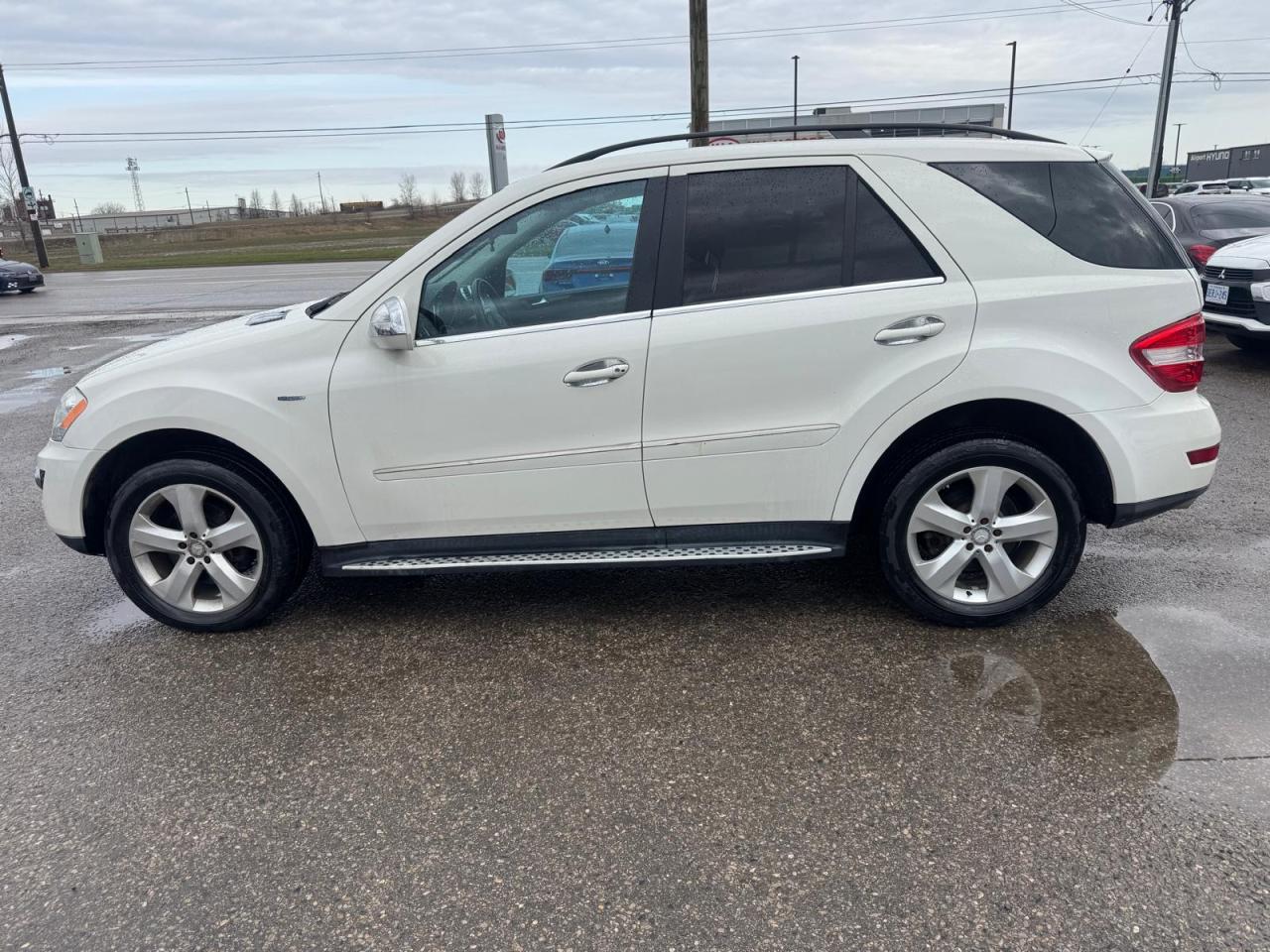 2010 Mercedes-Benz M-Class ML350 BLUETEC, DIESEL, ONLY 52,000KMS, CERTIFIED - Photo #2