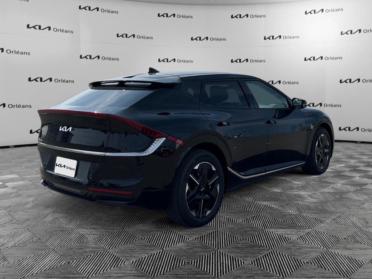 2025 Kia EV6 Land AWD Photo